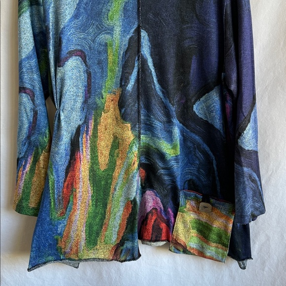 Jess & Jane Layla tunic top with patch pocket, abstract artistic design, size L - Picture 3 of 8